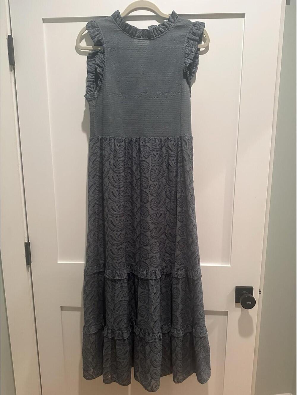 Marie Oliver Quinnlyn Dress M Sleeveless Ruffle Lined Smocked Bluestone Paisley